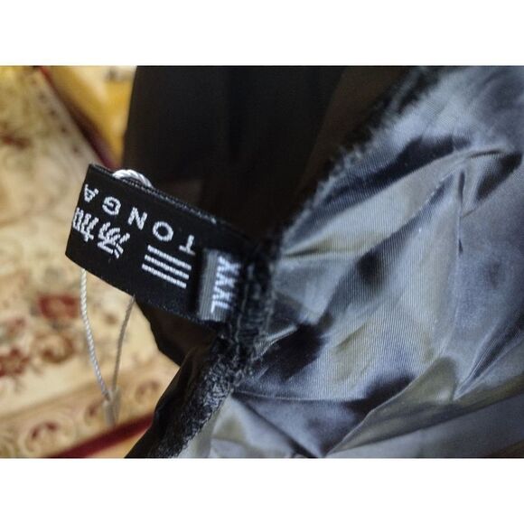 4@30.00 or 25.00 LADIES Plus Size Lace Blouse by Tonga Queen - Picture 4 of 16